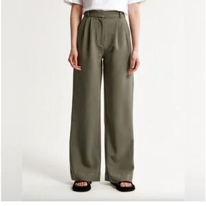 Abercrombie and Fitch Sloane Curve Love Green Women's Wide-Leg Pants 27W/4R